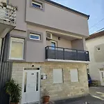 Central Stay Mostar Διαμέρισμα *