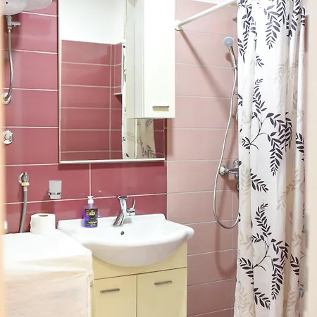 Central Stay Mostar - Apartments & Rooms *