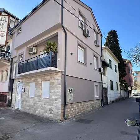 Apartment - & *
